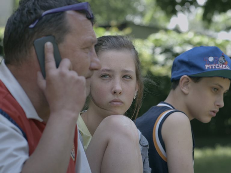 DOK.fest München - SOS vergibt Dokumentarfilmpreis an "Komunia"