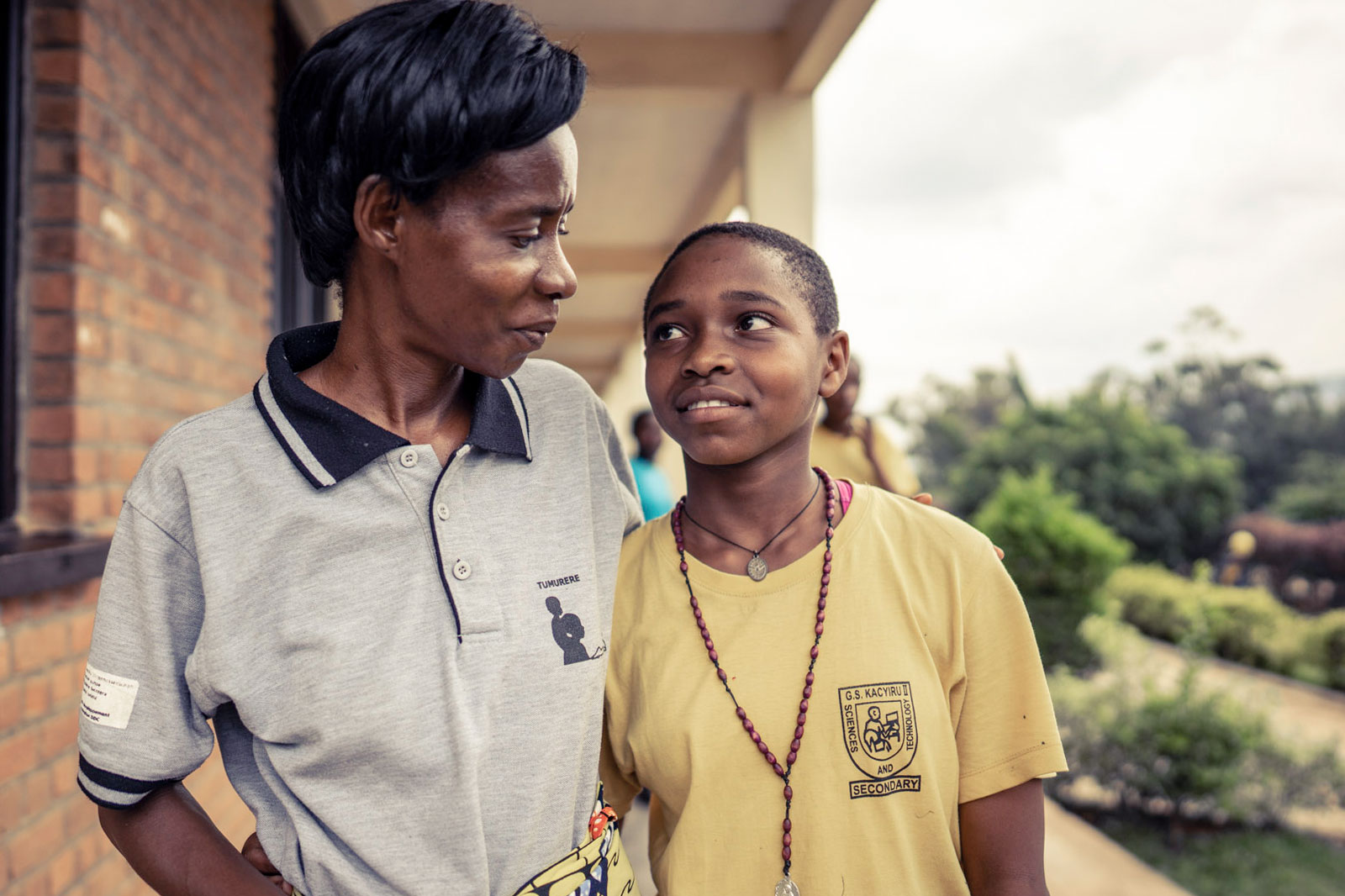 Mutter mit Tochter in Ruanda