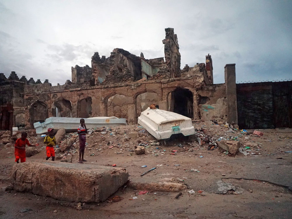 Spuren des Krieges: Ruinen in Mogadischu.