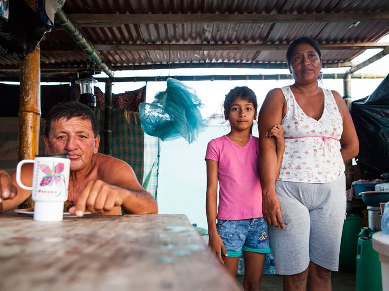 Erdbeben Ecuador: Wie Familien in den Alltag zurückfinden