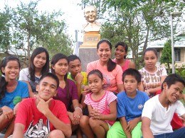 Familie im SOS-Kinderdorf Iloilo