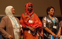 Ehrung der drei Preisträgerinnen 2012