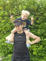 Jens und sein Neffe Finn