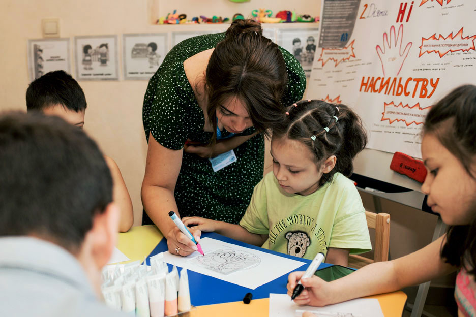 Kinderbetreuung im Sozialzentrum der SOS-Kinderdörfer in Lviv.