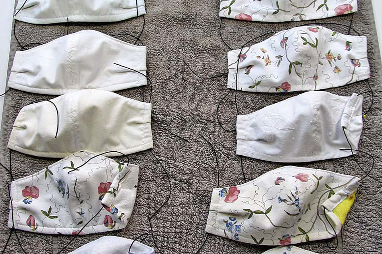 Selbstgenähte Corona-Schutzmasken von Spenderin Maria Than.