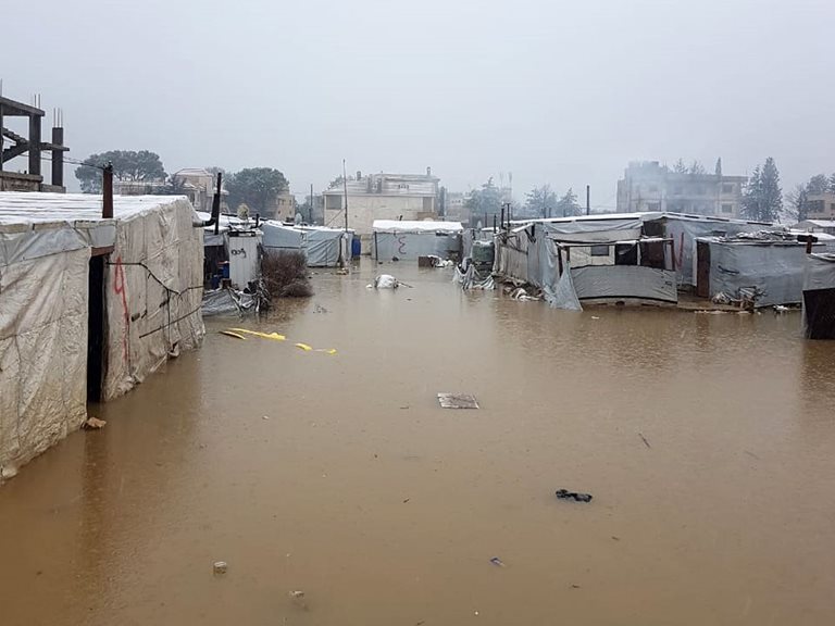 Überschwemmungen im Flüchtlingslager in Barelias