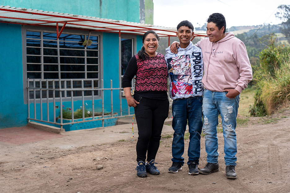 Juan und seine Pflegeeltern sind ein eingespieltes Team. Foto: Jakob Fuhr