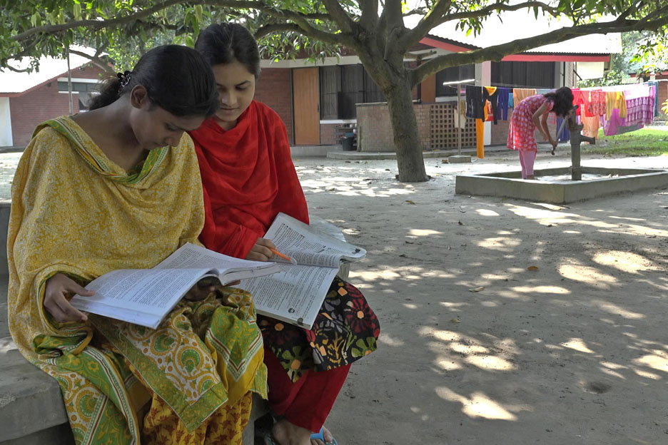Mädchenclub der SOS-Kinderdörfer in Bangladesch