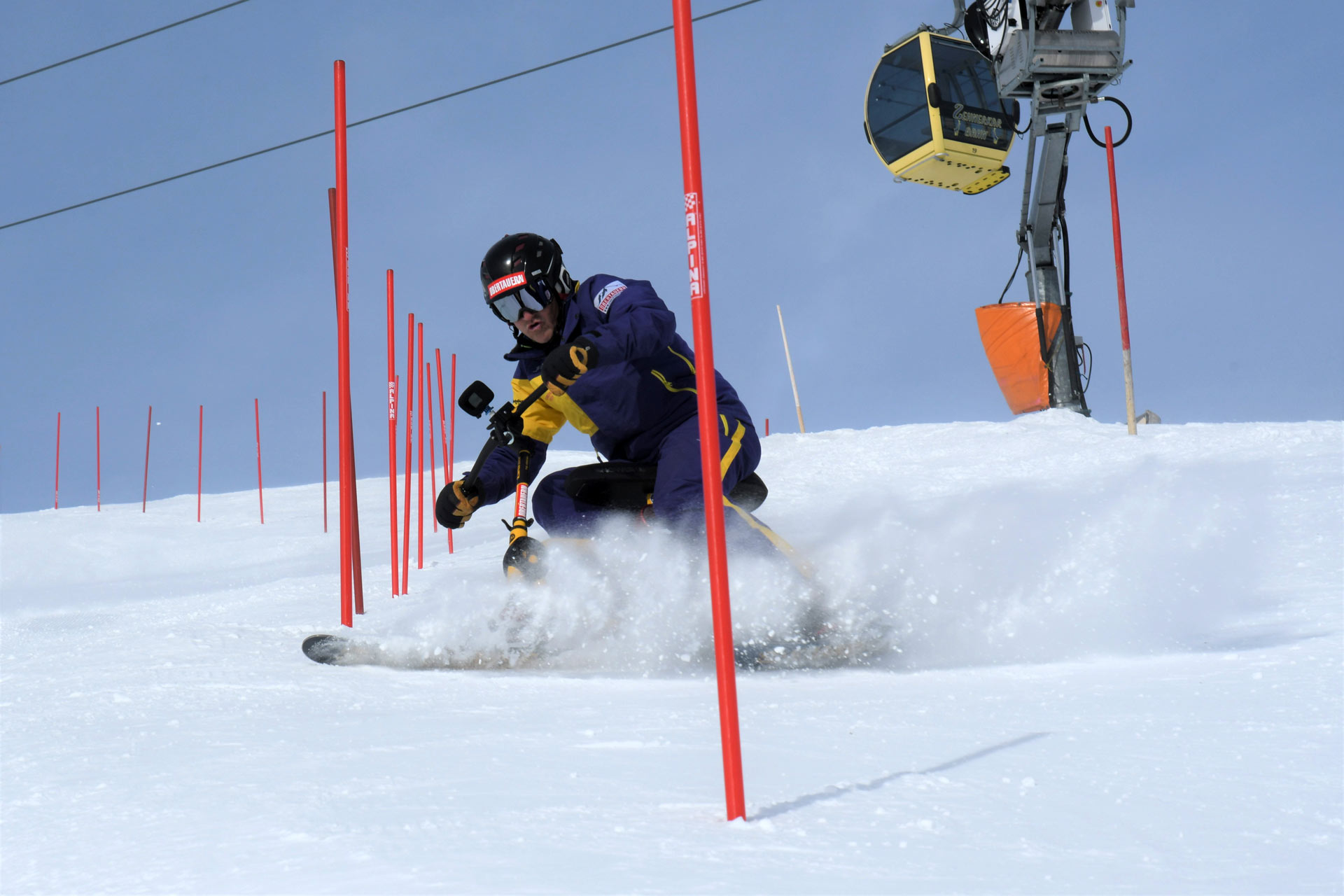 Hermann Koch auf dem Snowbike