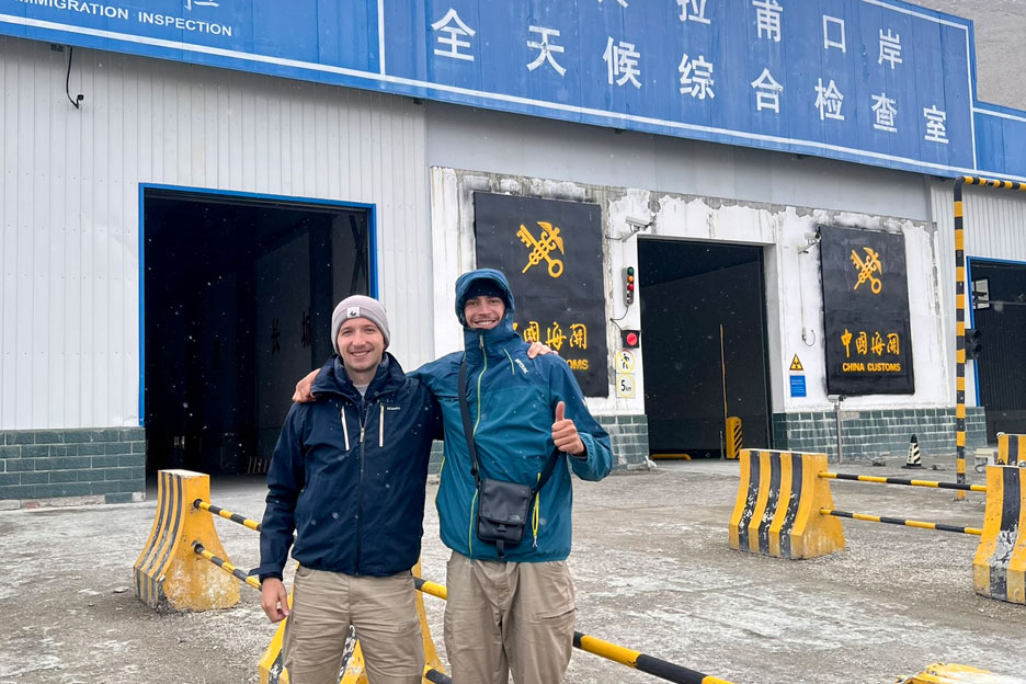 Aktion "Dropped Off", Überquerung des Khunjerab-Pass. Foto: Goedicke/Torelli