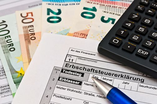 Erbschaftssteuererklärung - Foto: Adobe Stock Stockfotos-MG