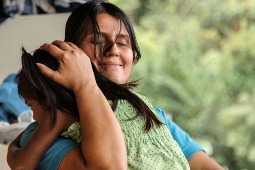 SOS-Kinderdorf Mutter mit Kind in Kolumbien. Foto: Giti Carli Moen