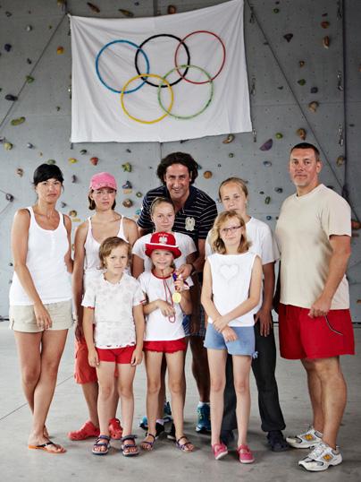 Follow the best athletes in the world and find out who won the most gold, silver and bronze medals. Zehnkampf Olympia 1988 . Olympiade der SOS-Kinderdörfer mit Olympiasieger Christian ...