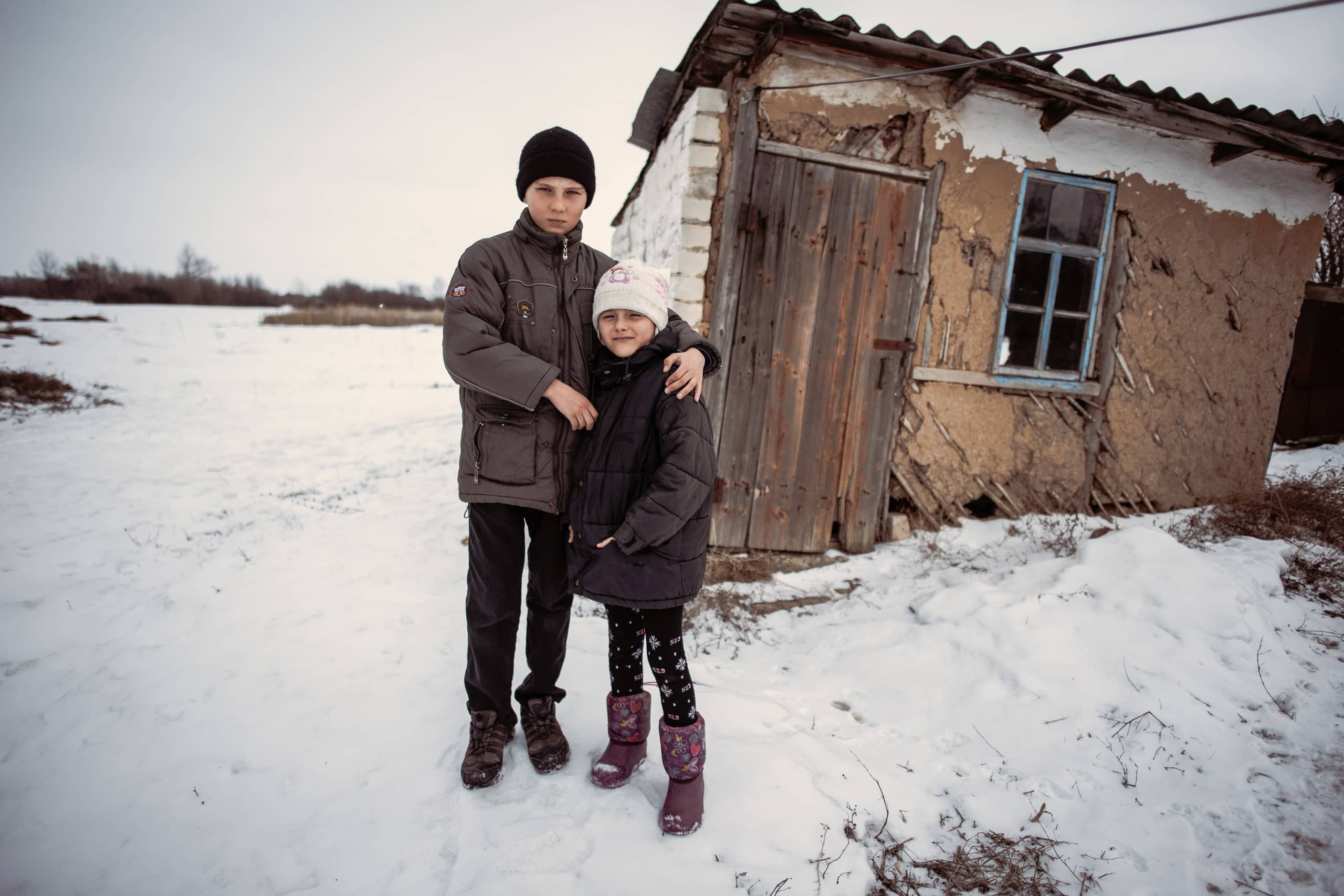 Kinder bei Luhansk in der Ostukraine. Foto: Katerina Ilievska