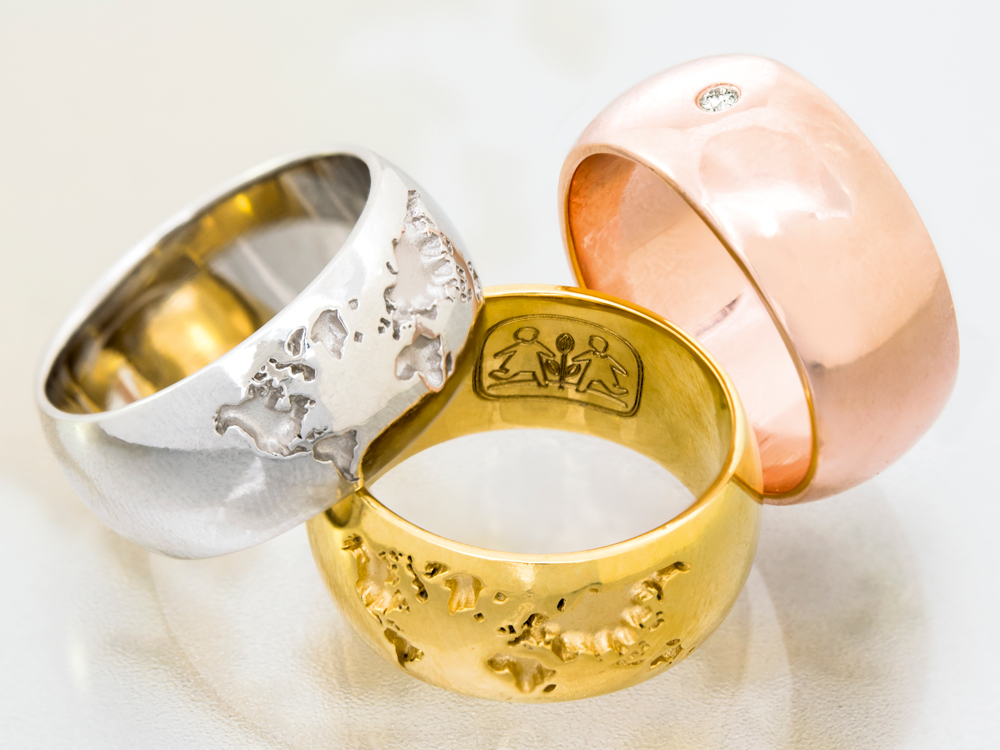 "Shiny Future": Die Ringe der Juwelo-Kollektion. Ein Teil des Erlöses wird auch in diesem Jahr den SOS-Kinderdörfern weltweit zu Gute kommen