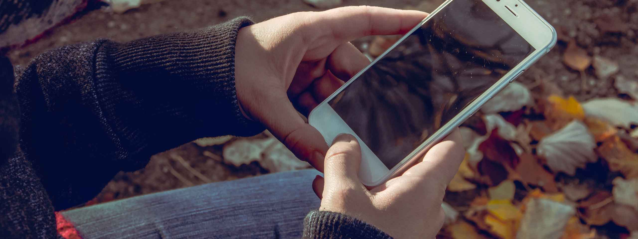 Hände mit Smartphone - Foto: Pixabay / Dariusz Sankowski