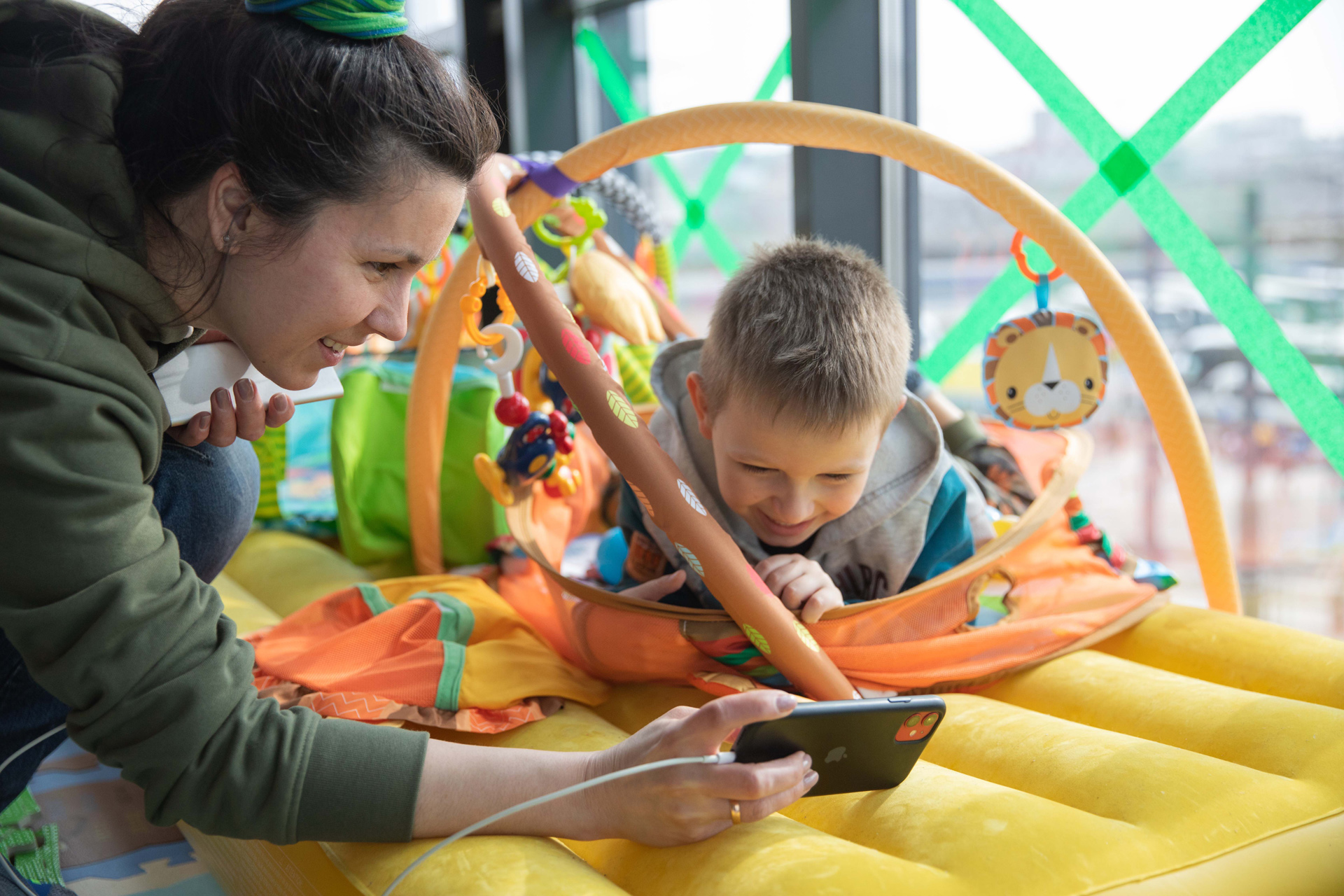 Hilfe der SOS-Kinderdörfer in der Ukraine für Mutter und Kinder