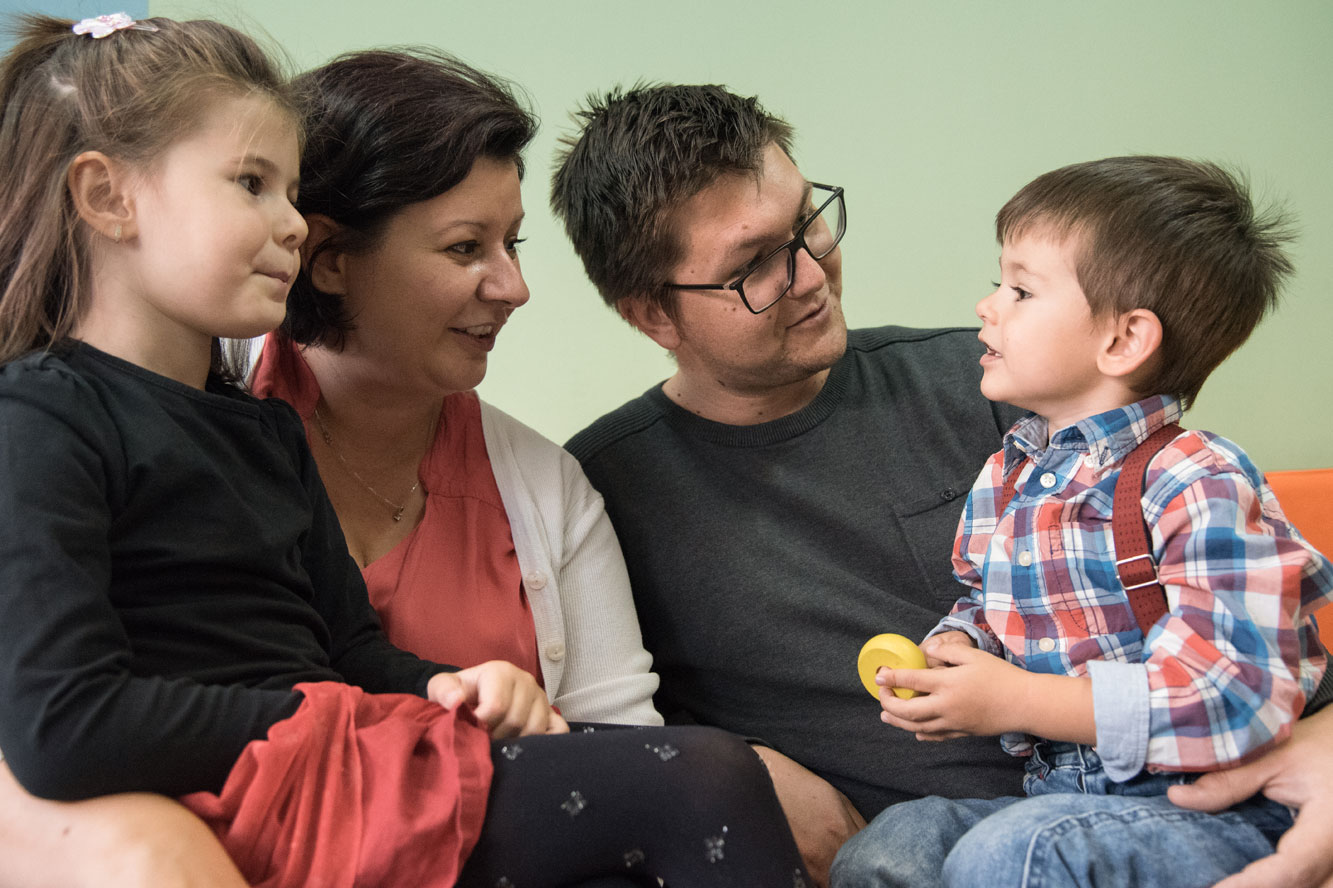 Familie in den Programmen der SOS-Kinderdörfer in Sarajevo. Foto Katerina Ilievska