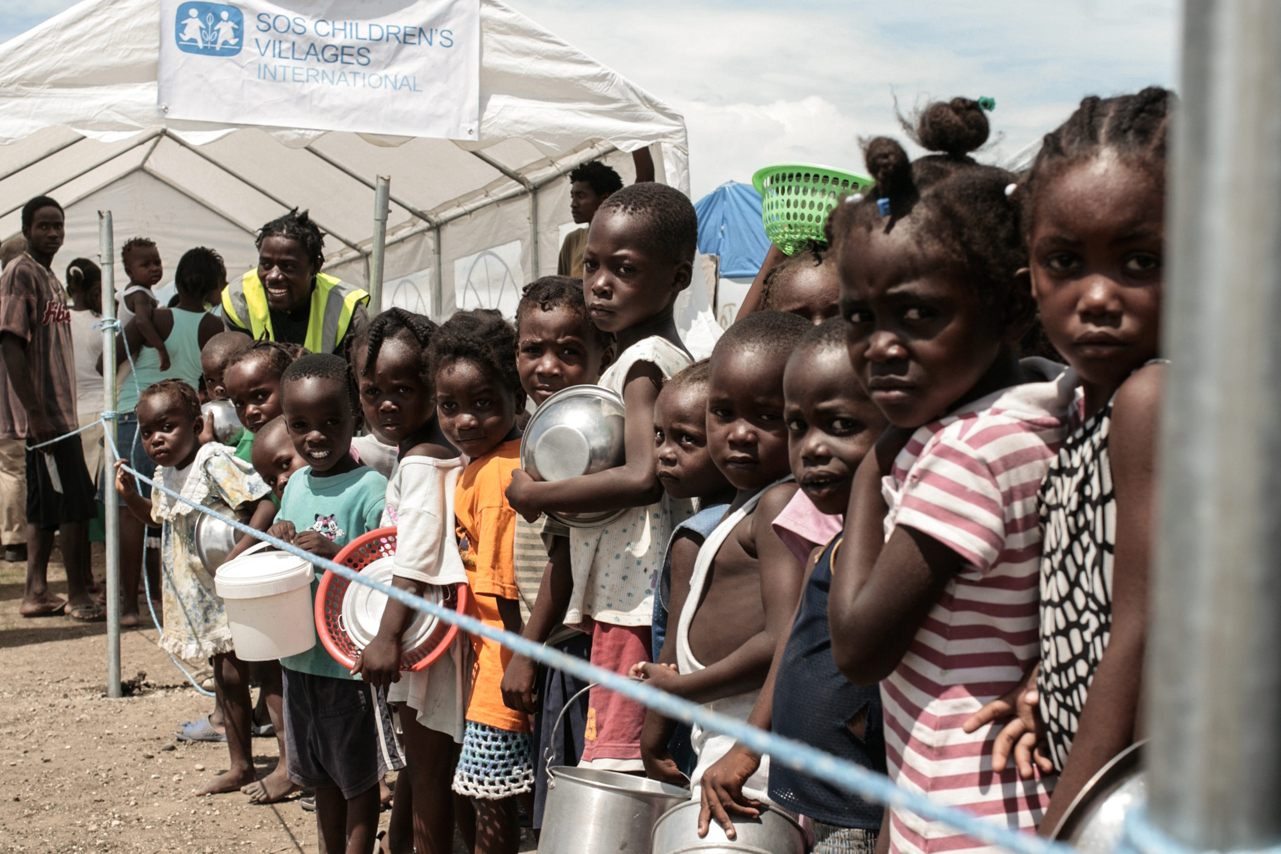 SOS-Kinderdörfer helfen in Haiti seit Jahrzehnten vor Ort.