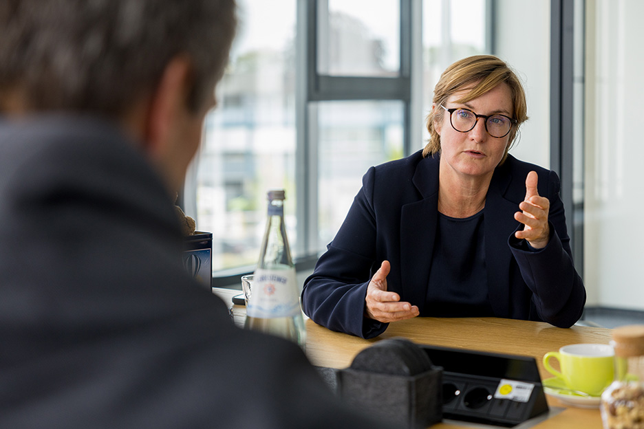 Barbara Gruner im Gespräch mit Norbert Schiedeck. Foto: Vaillant GmbH