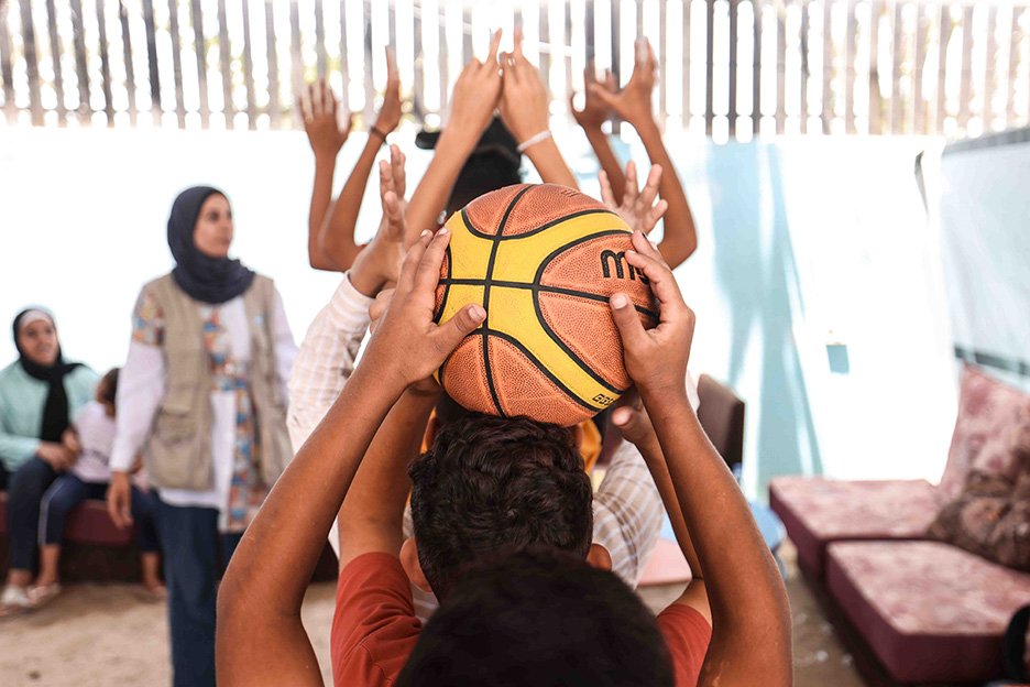 Spielende Kinder im Flüchtlingslager Khan Younis