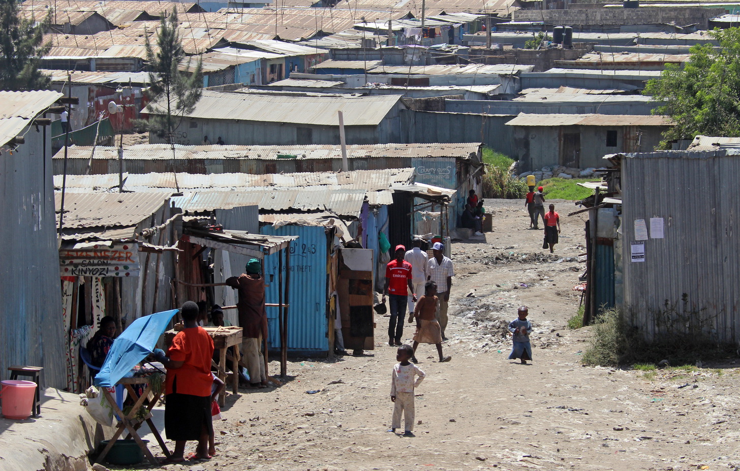 Slums in Afrika Foto K. Ebel