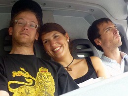 Drie Helden auf dem Weg zum Reaggea-Festival